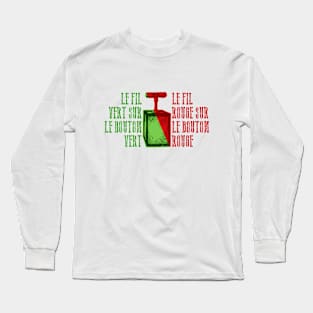 Le fil vert sur le bouton vert Long Sleeve T-Shirt